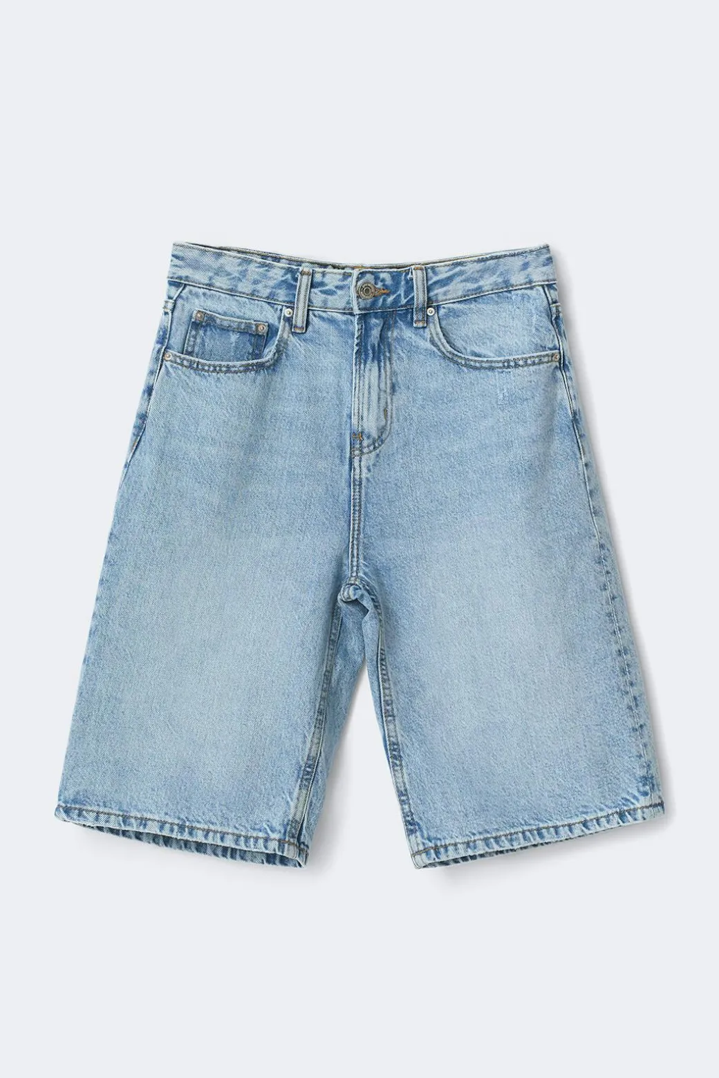 Baggy denim shorts