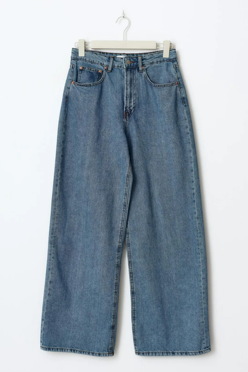 baggy wide jeans