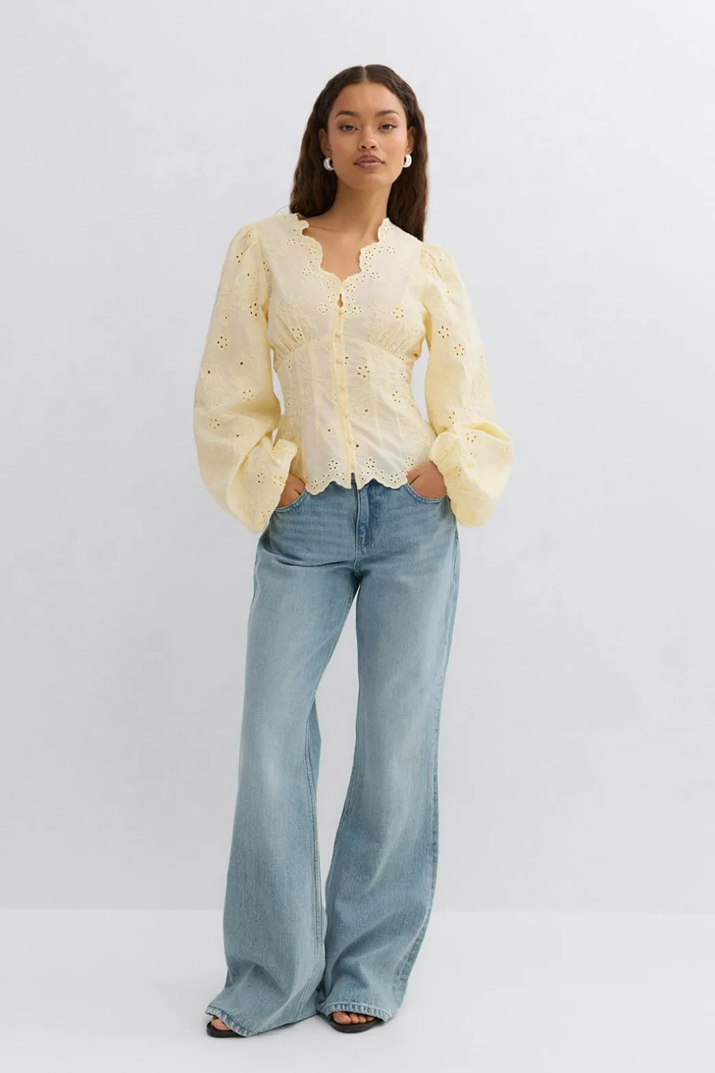 Balloon sleeve blouse