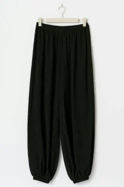 Balloon trousers