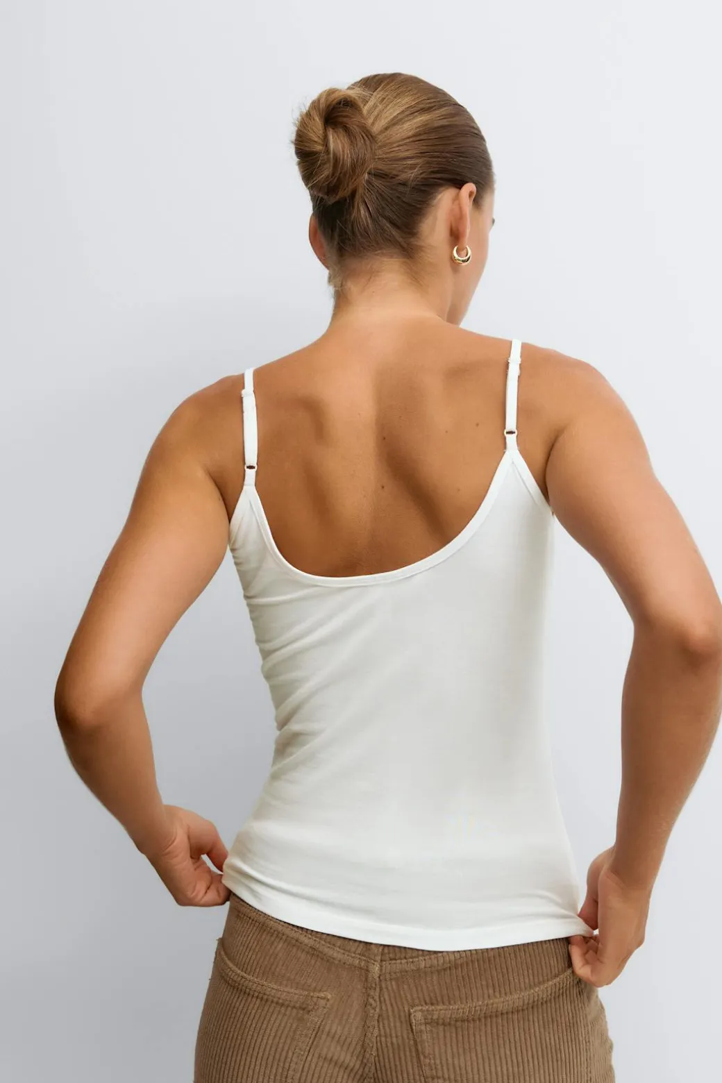 Basic strap singlet