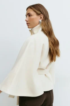 Belt cape jacket