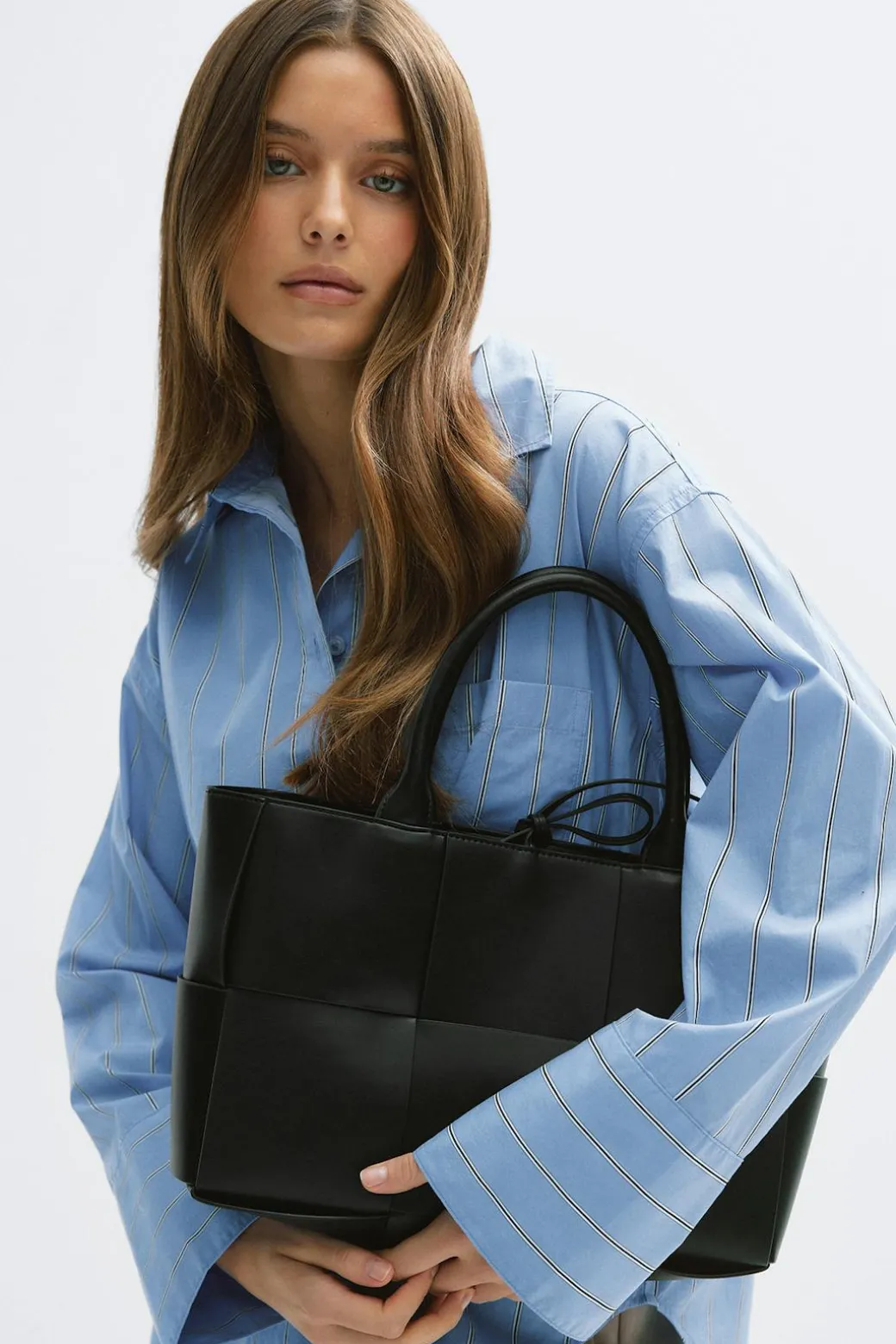 Big braided tote bag