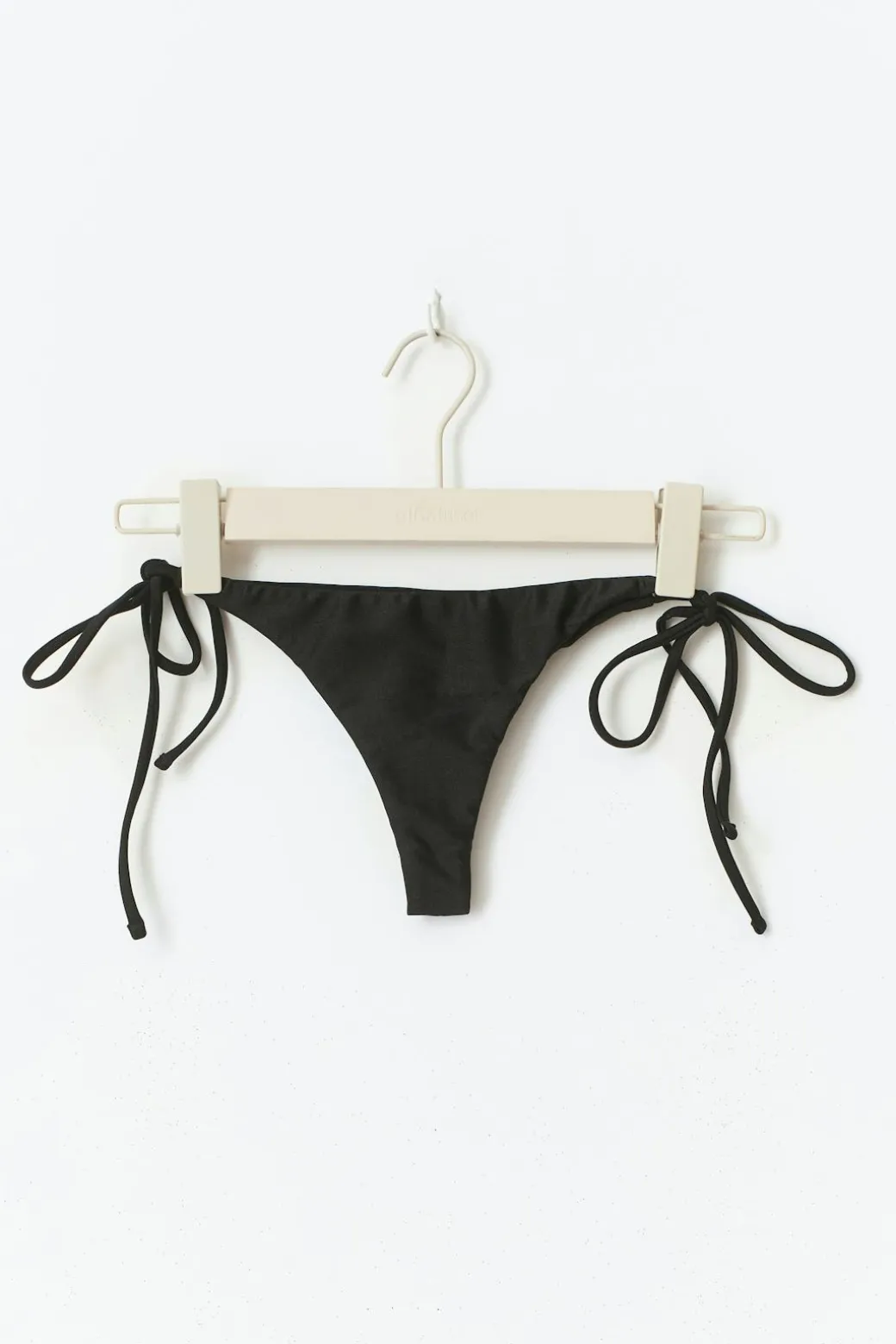 Bikini triangle thong