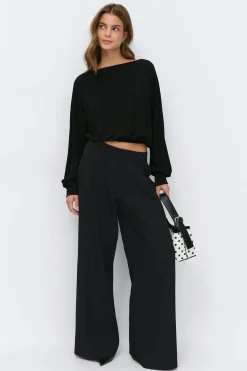 Boatneck top