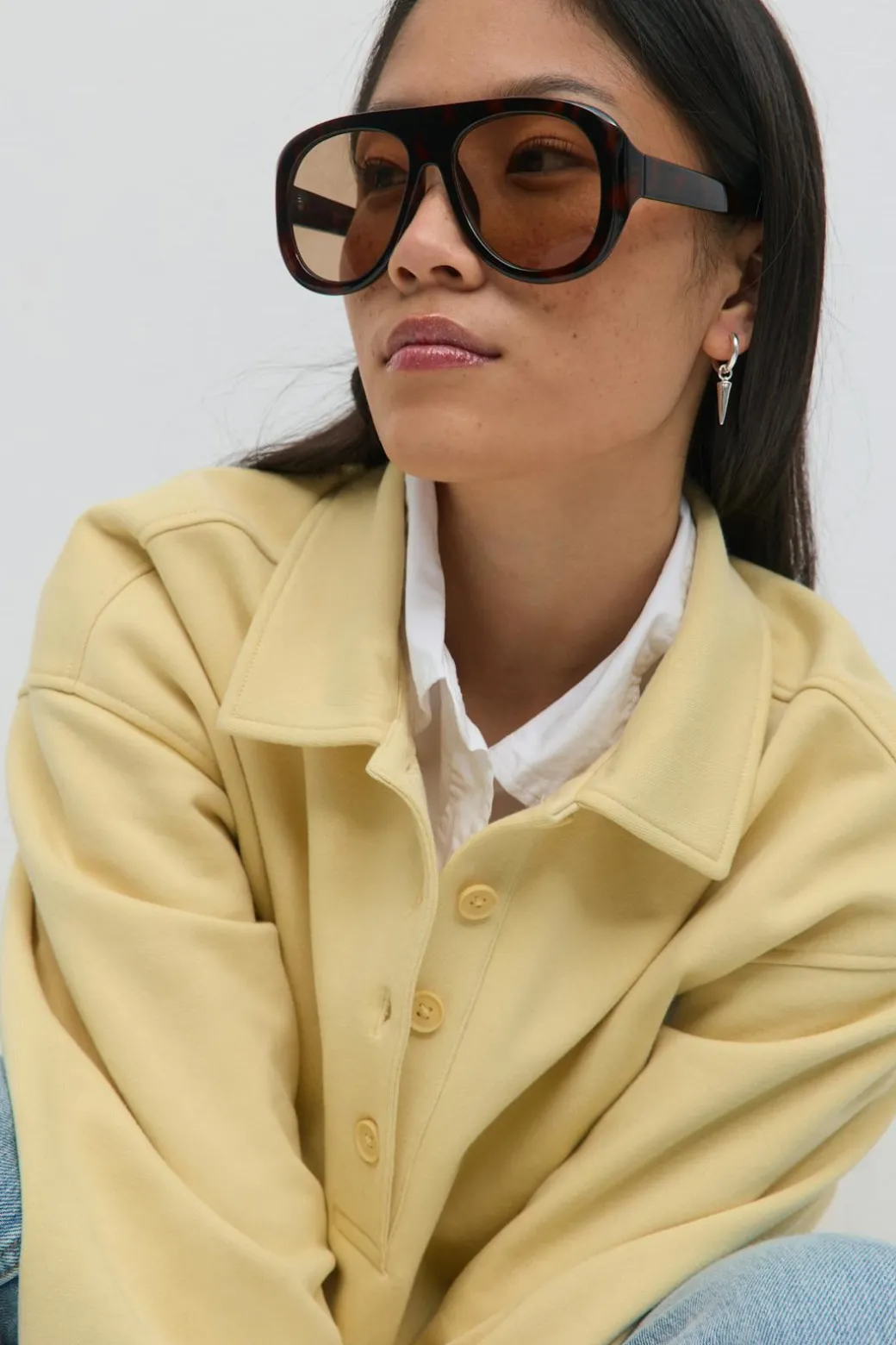 Bold aviator sunglasses