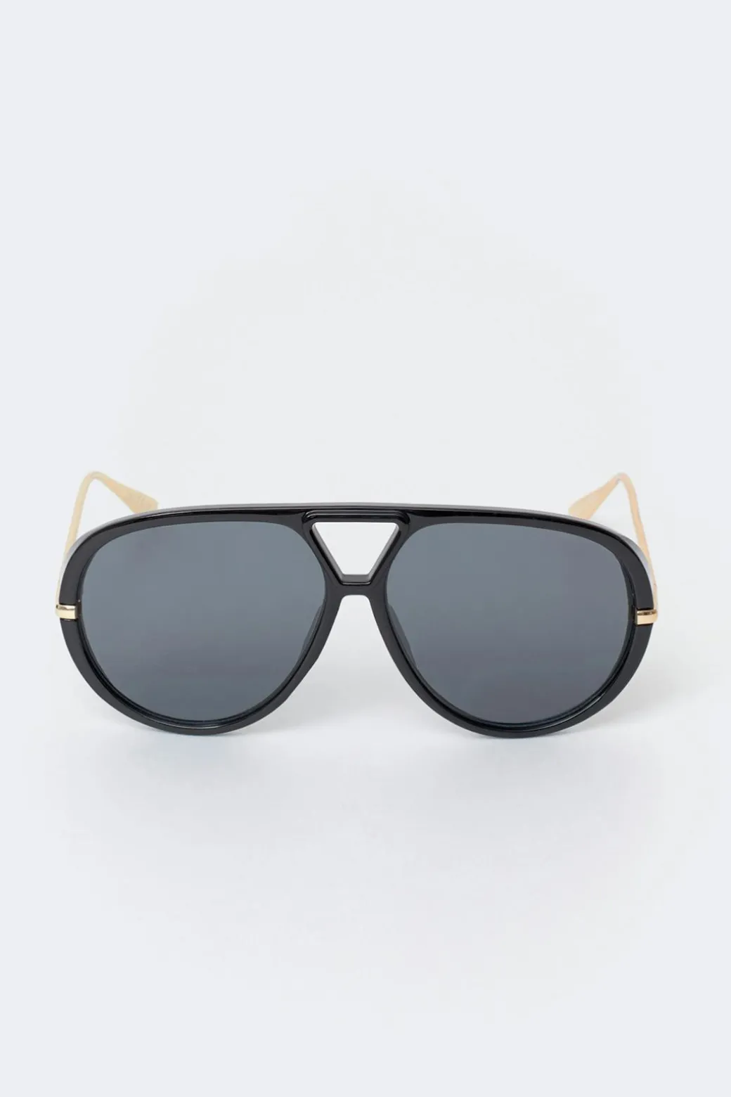 Bold aviator sunglasses