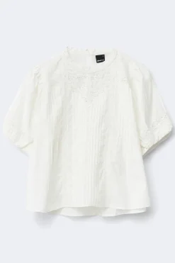 Broderie anglaise blouse