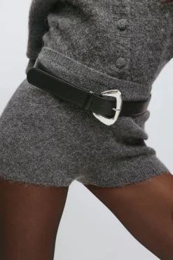 Chunky buckel belt