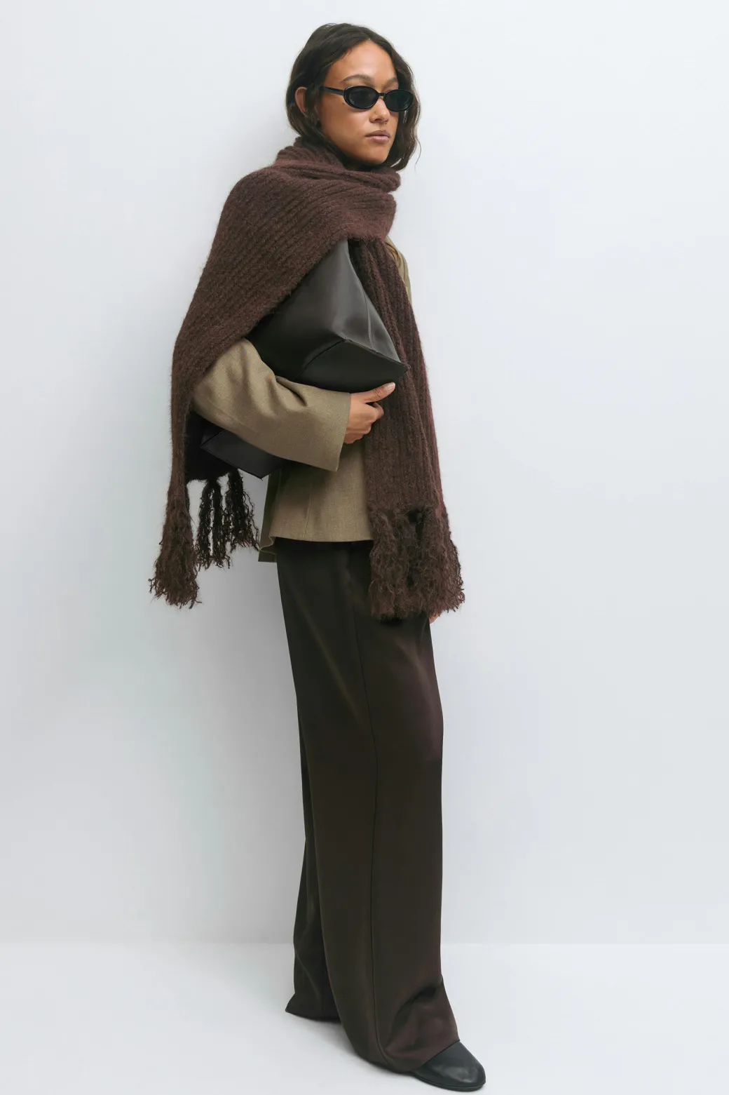 Chunky knit fringe scarf