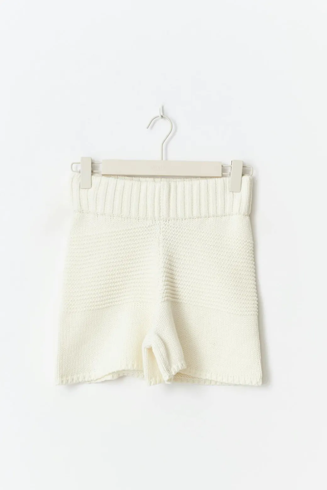 Chunky knitted shorts