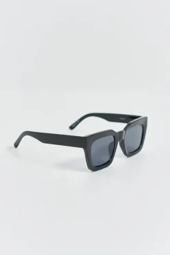 chunky sunglasses