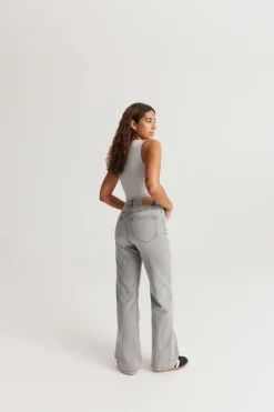 Comfy wide jeans
