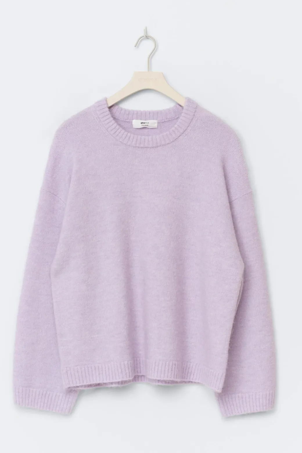 Crew neck knitted sweater