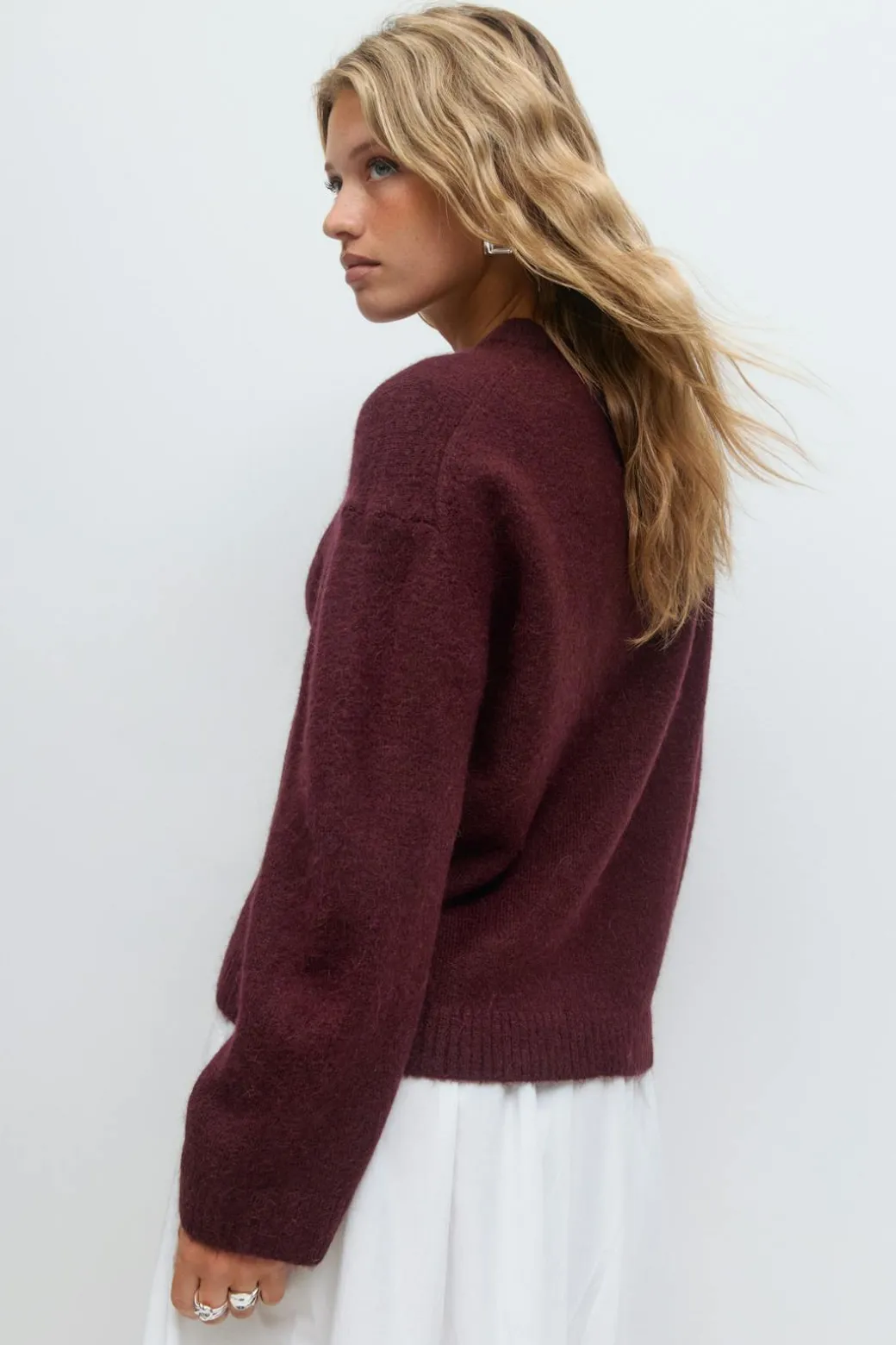 Crew neck knitted sweater