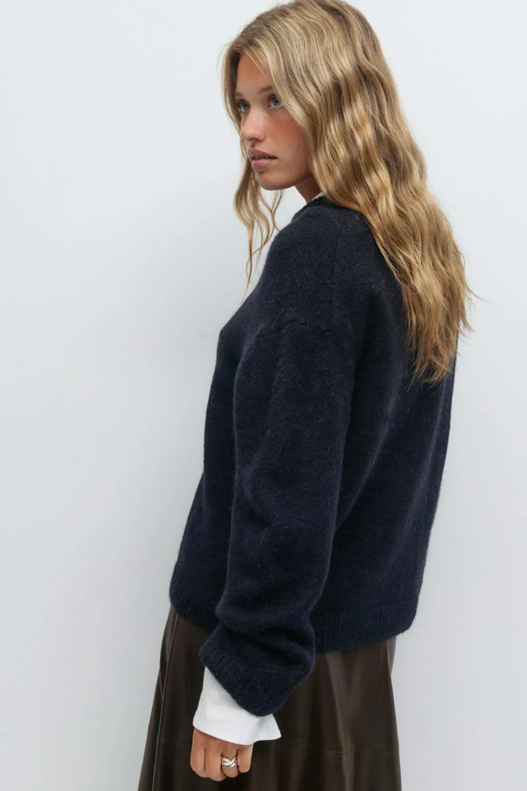 Crew neck knitted sweater