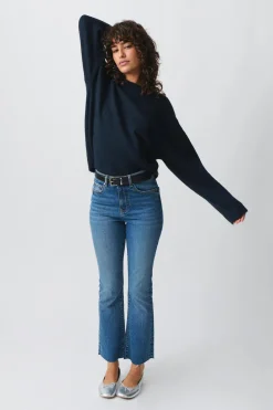Crew neck knitted sweater
