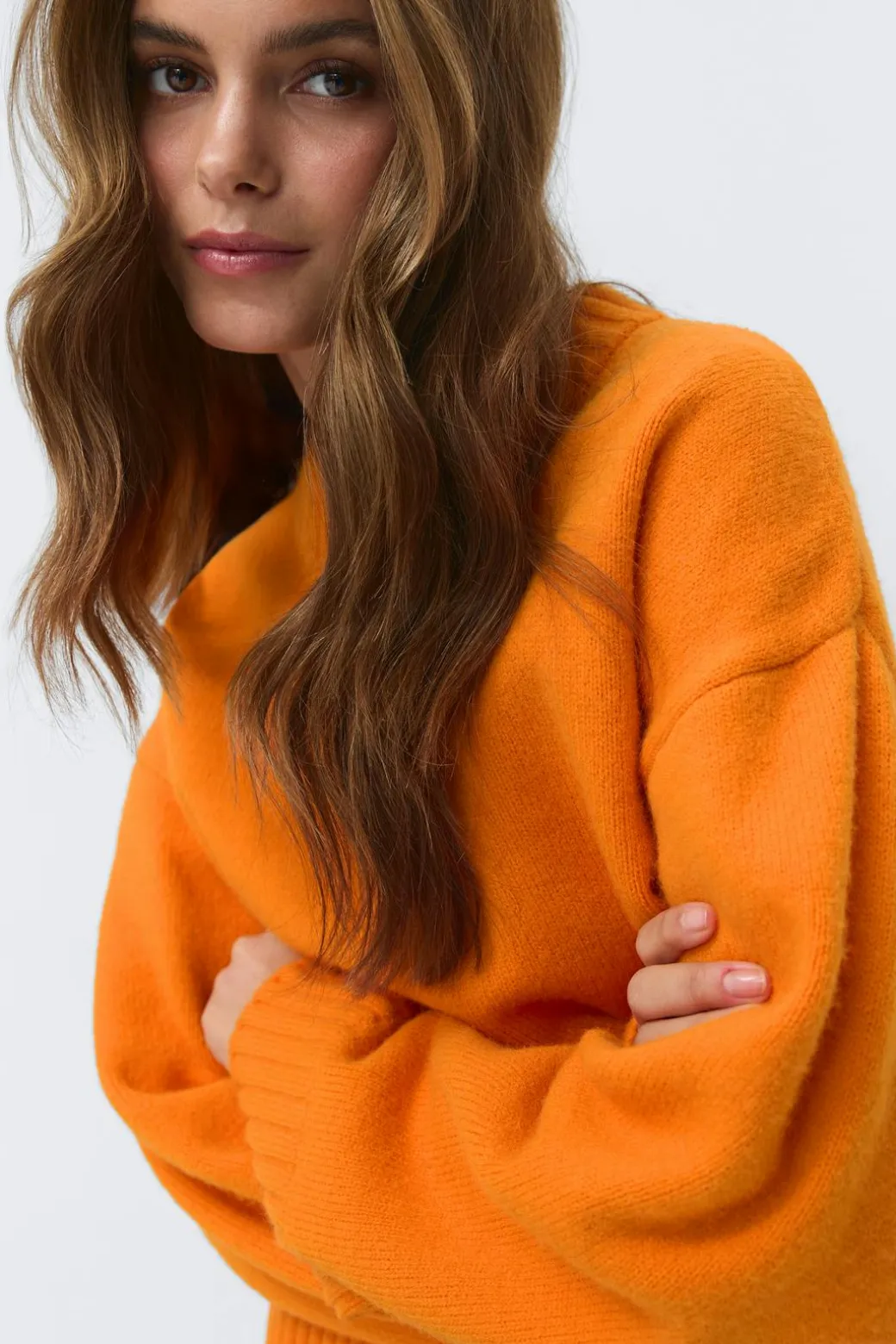 Crew neck knitted sweater