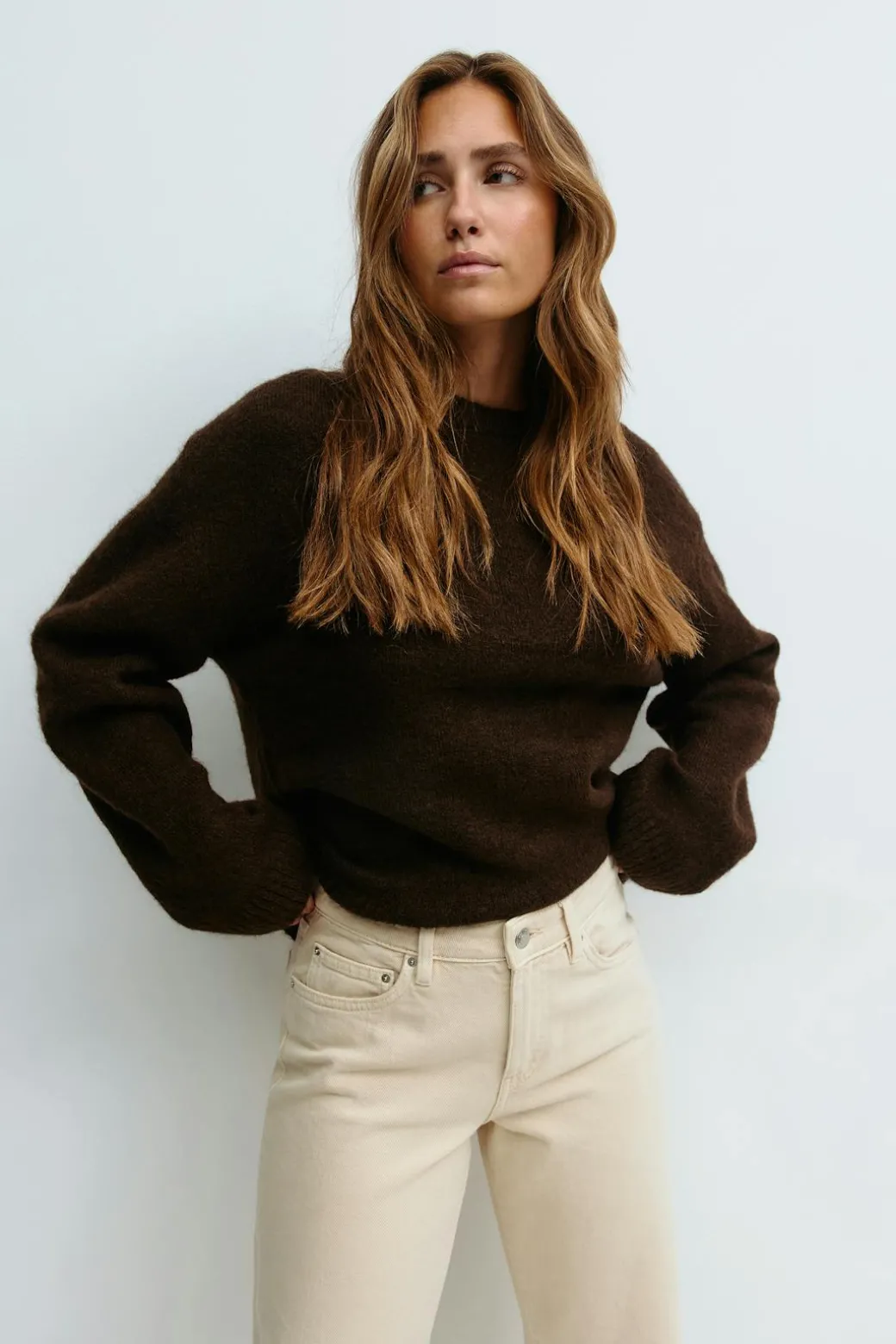 Crew neck knitted sweater