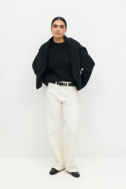 Crew neck knitted sweater