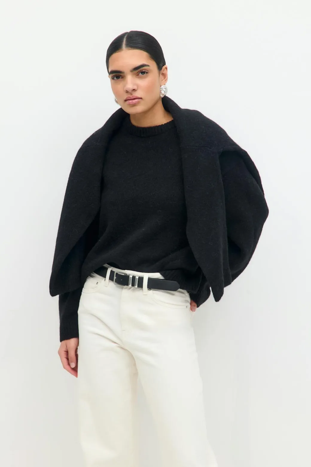 Crew neck knitted sweater