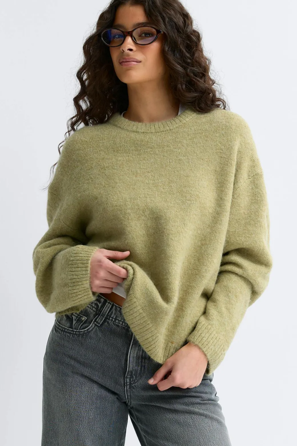 Crew neck knitted sweater