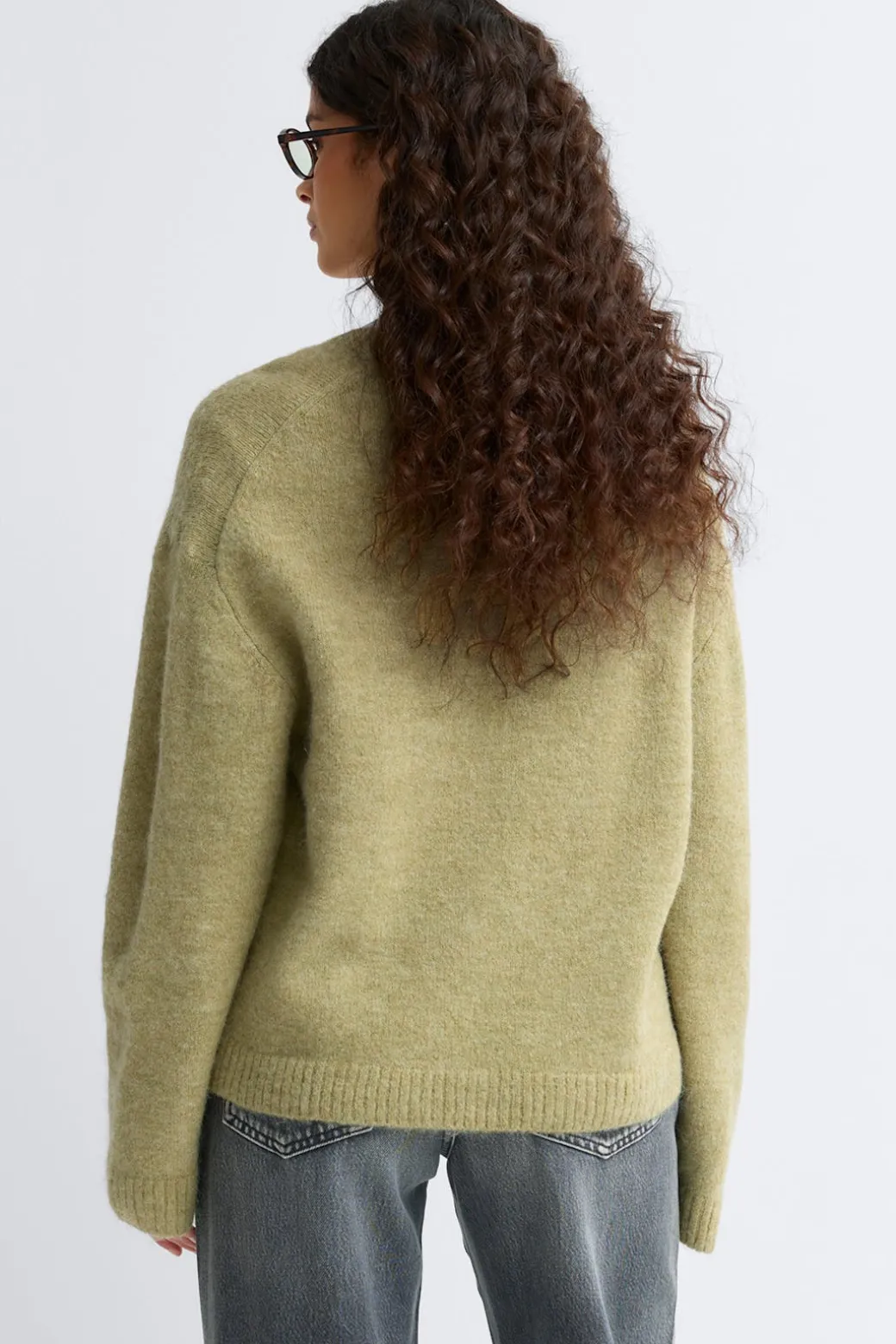 Crew neck knitted sweater