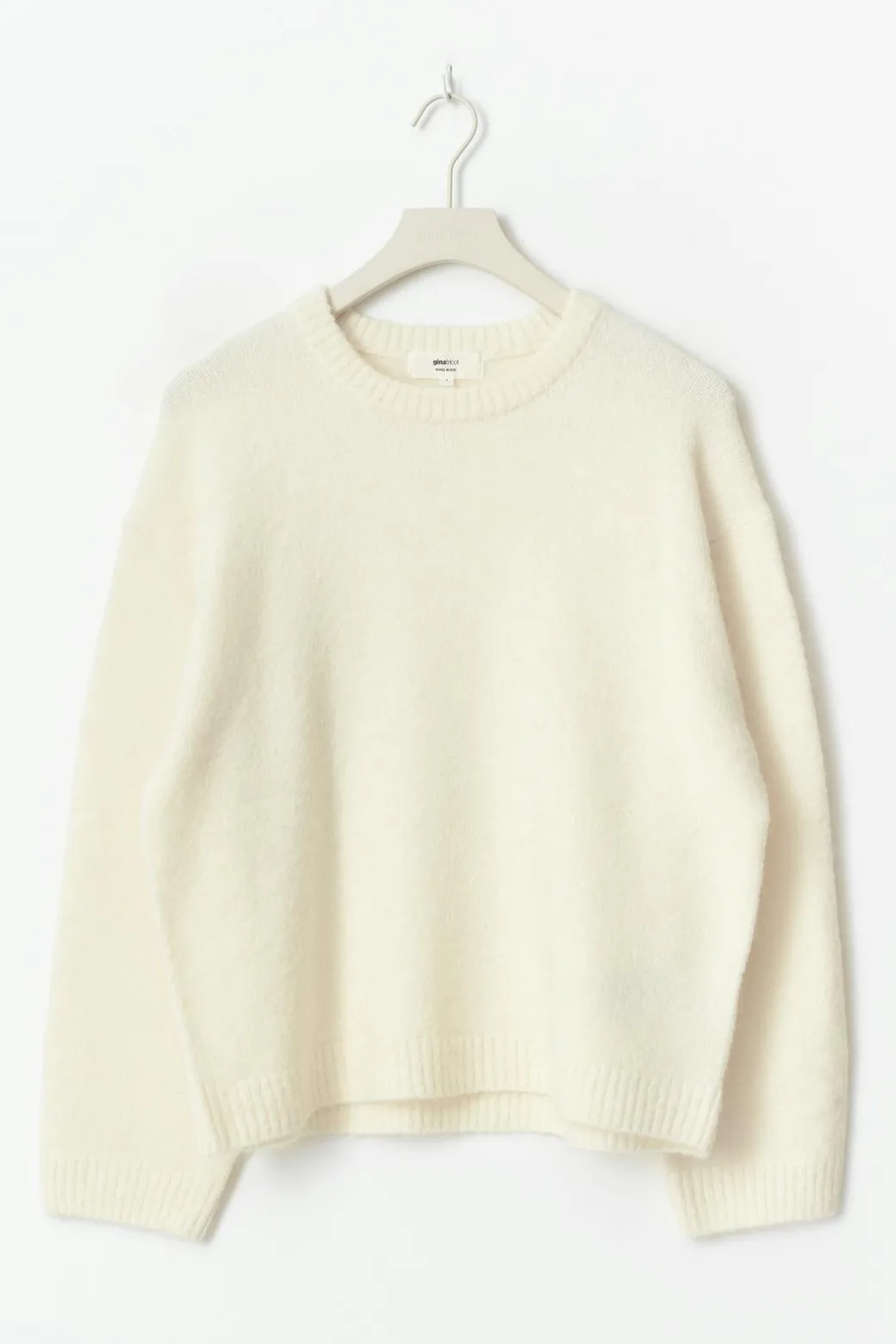 Crew neck knitted sweater