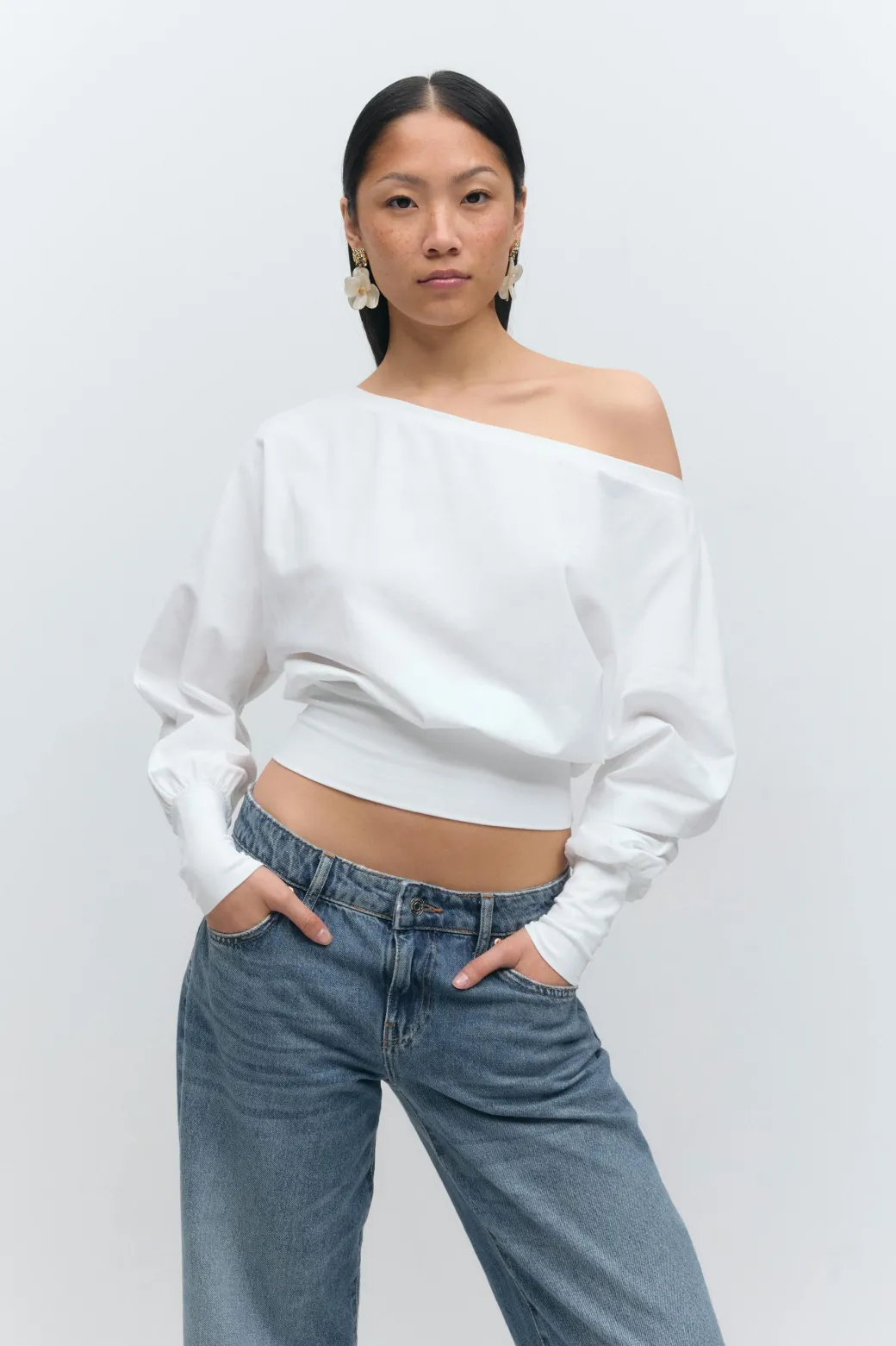 Cuff detail top