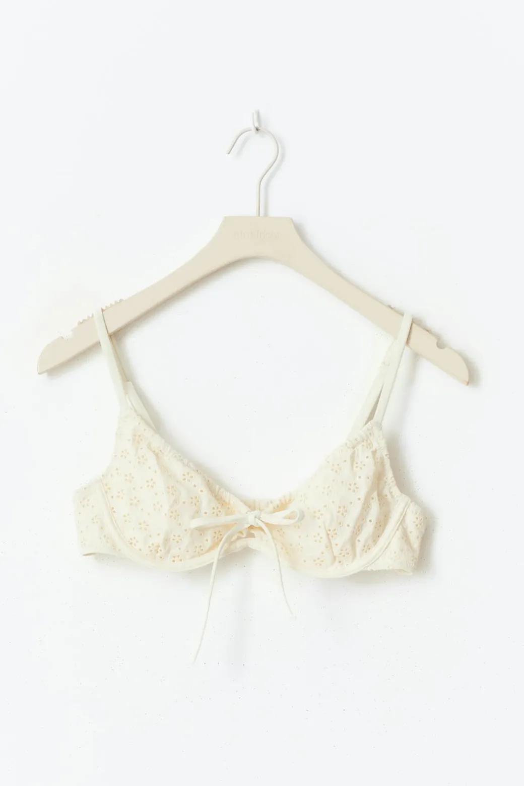 Embroidery bikini wire bra