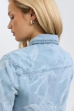 Embroidery denim shirt