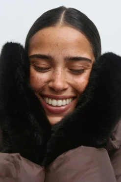 Faux fur mittens