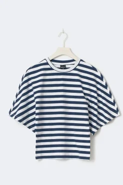 Fitted top
