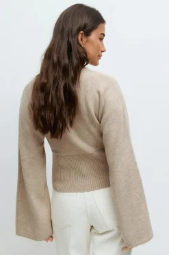 Fitted waist knitted cardigan