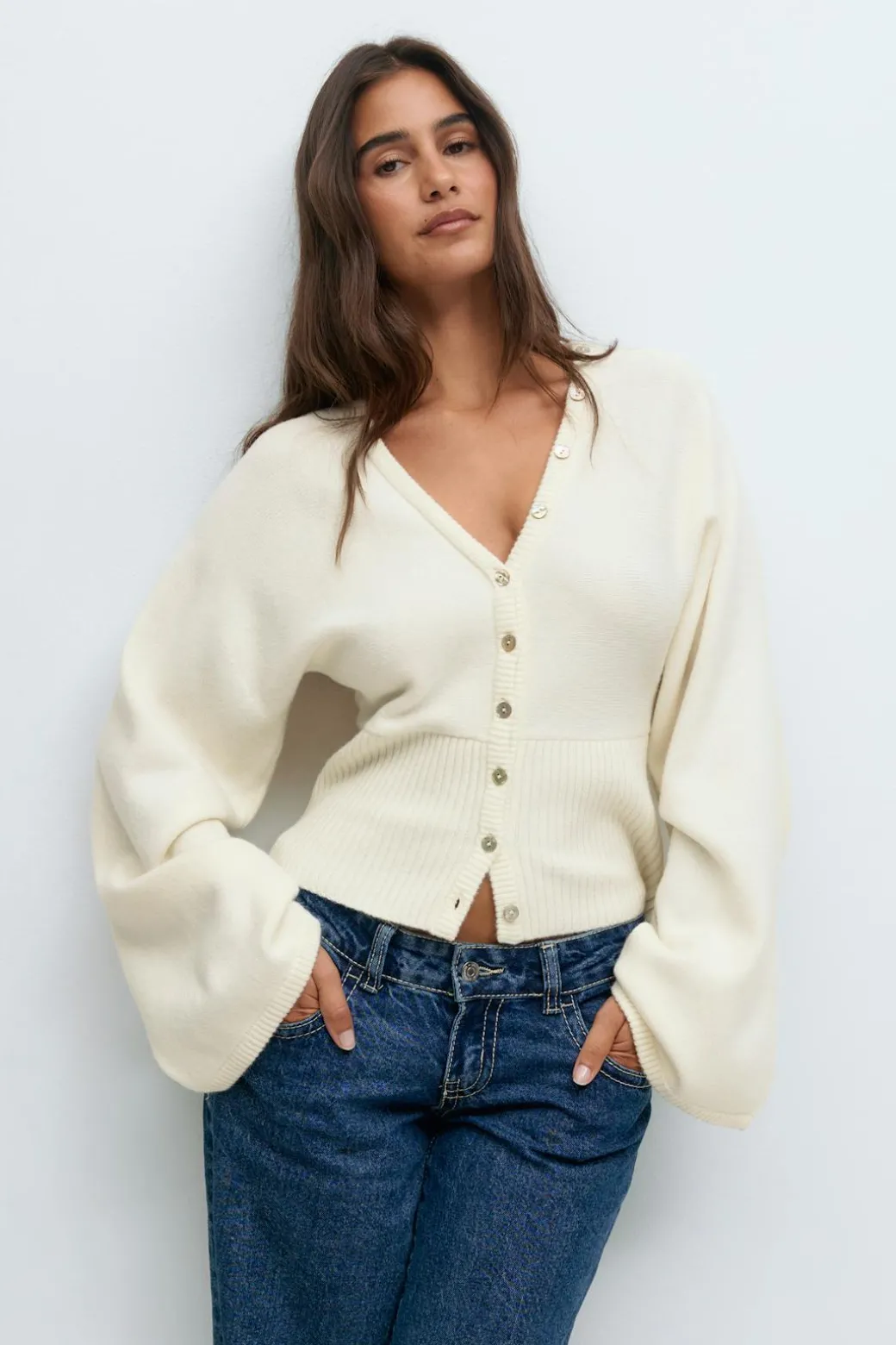 Fitted waist knitted cardigan