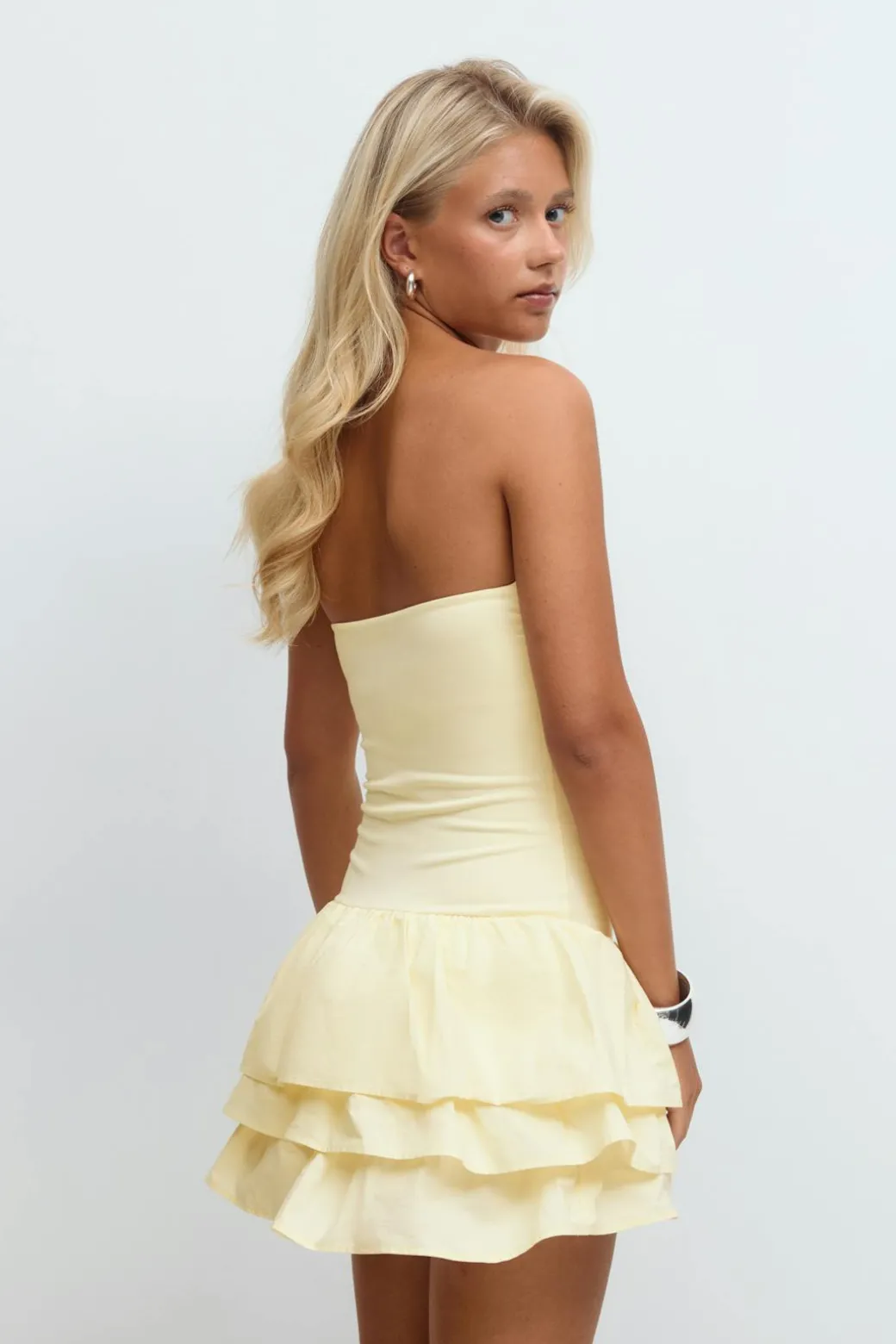 14+ frill dress
