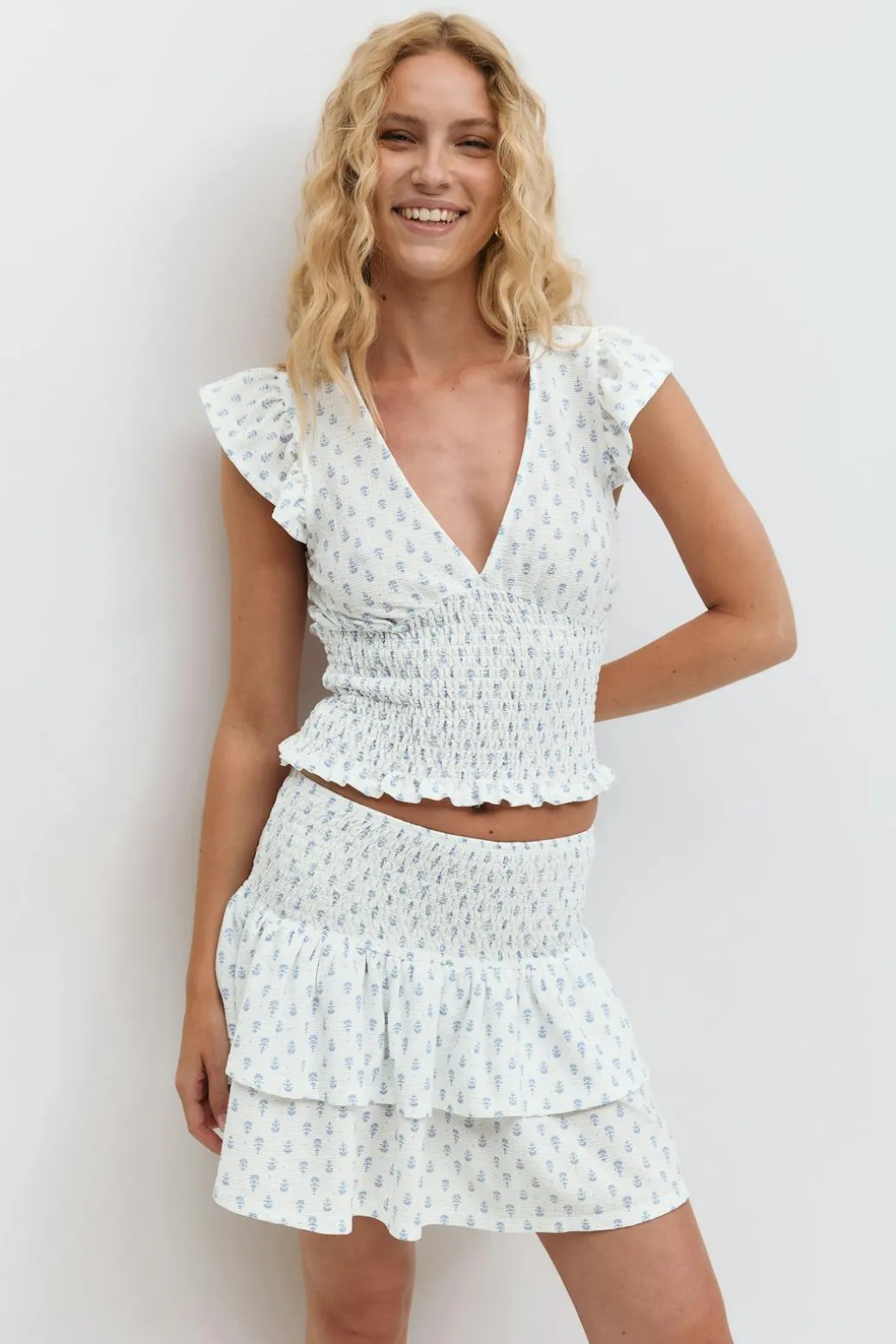 Frill skirt