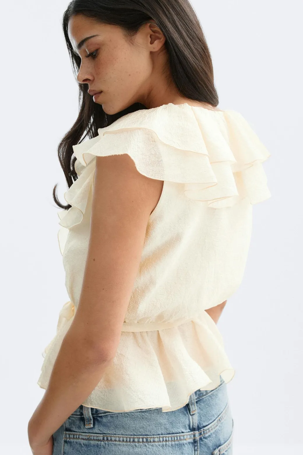 Frill top