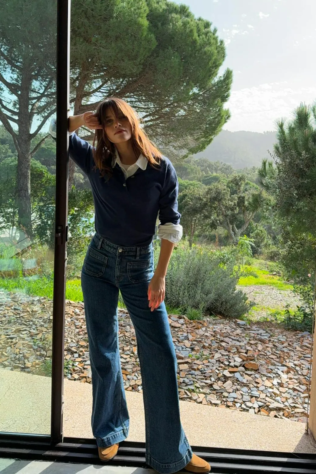 Front pocket flare jeans