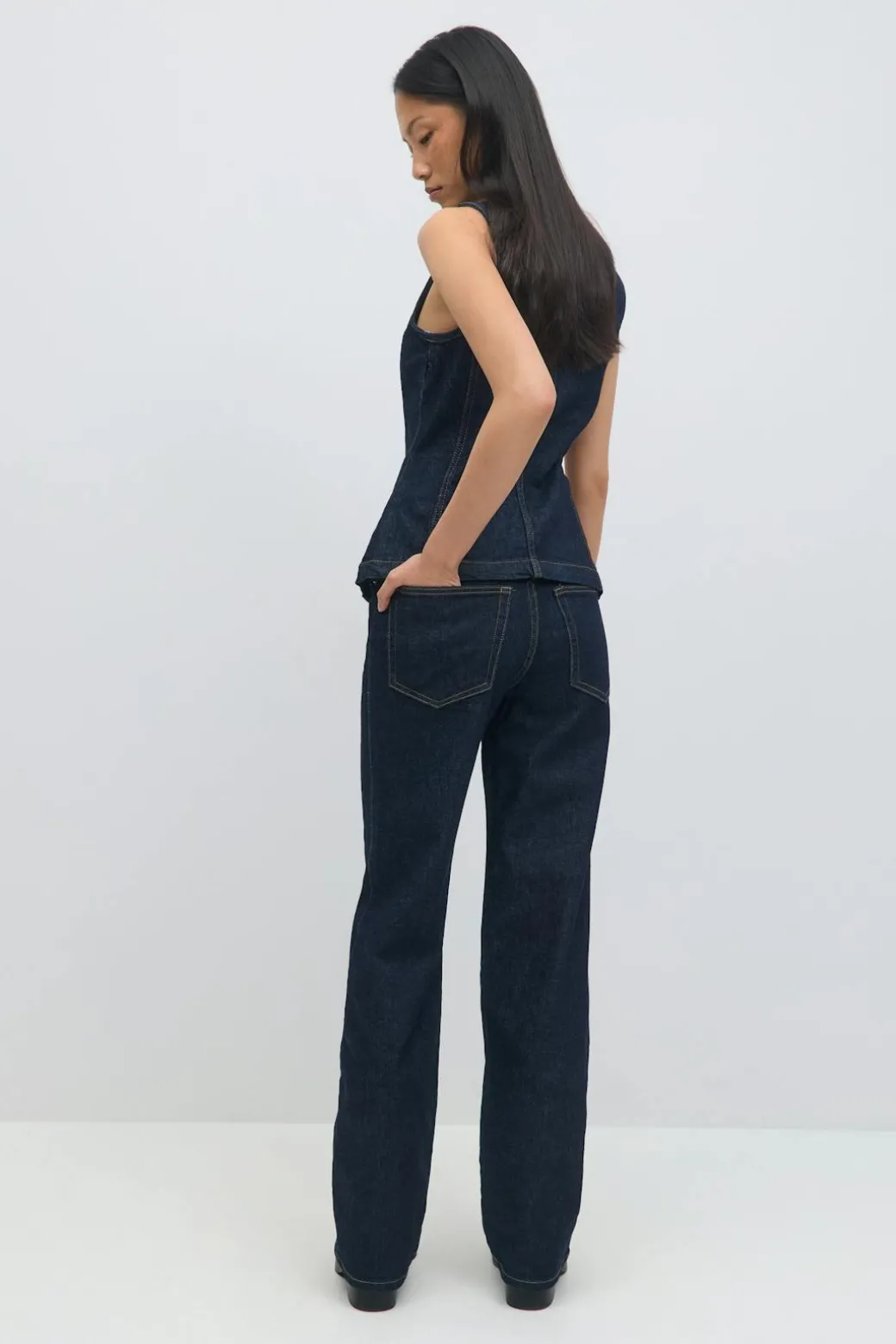 Front seam jeans