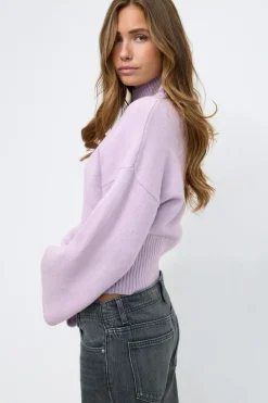 Funnel neck knitted sweater