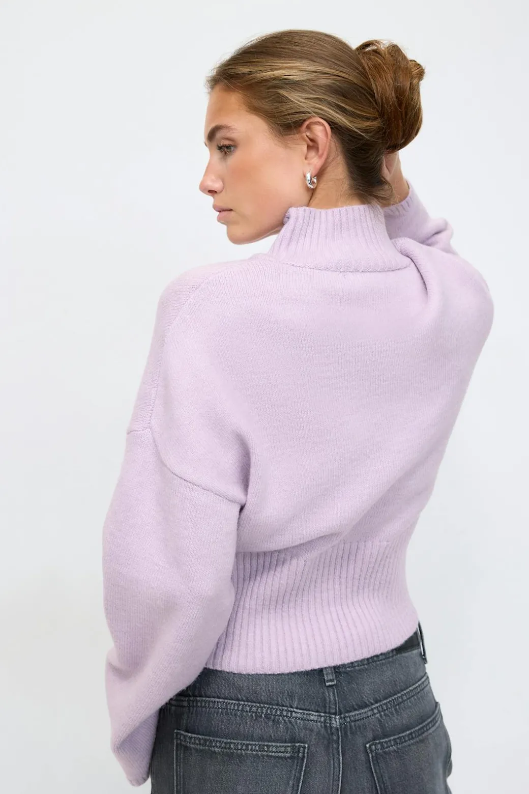 Funnel neck knitted sweater