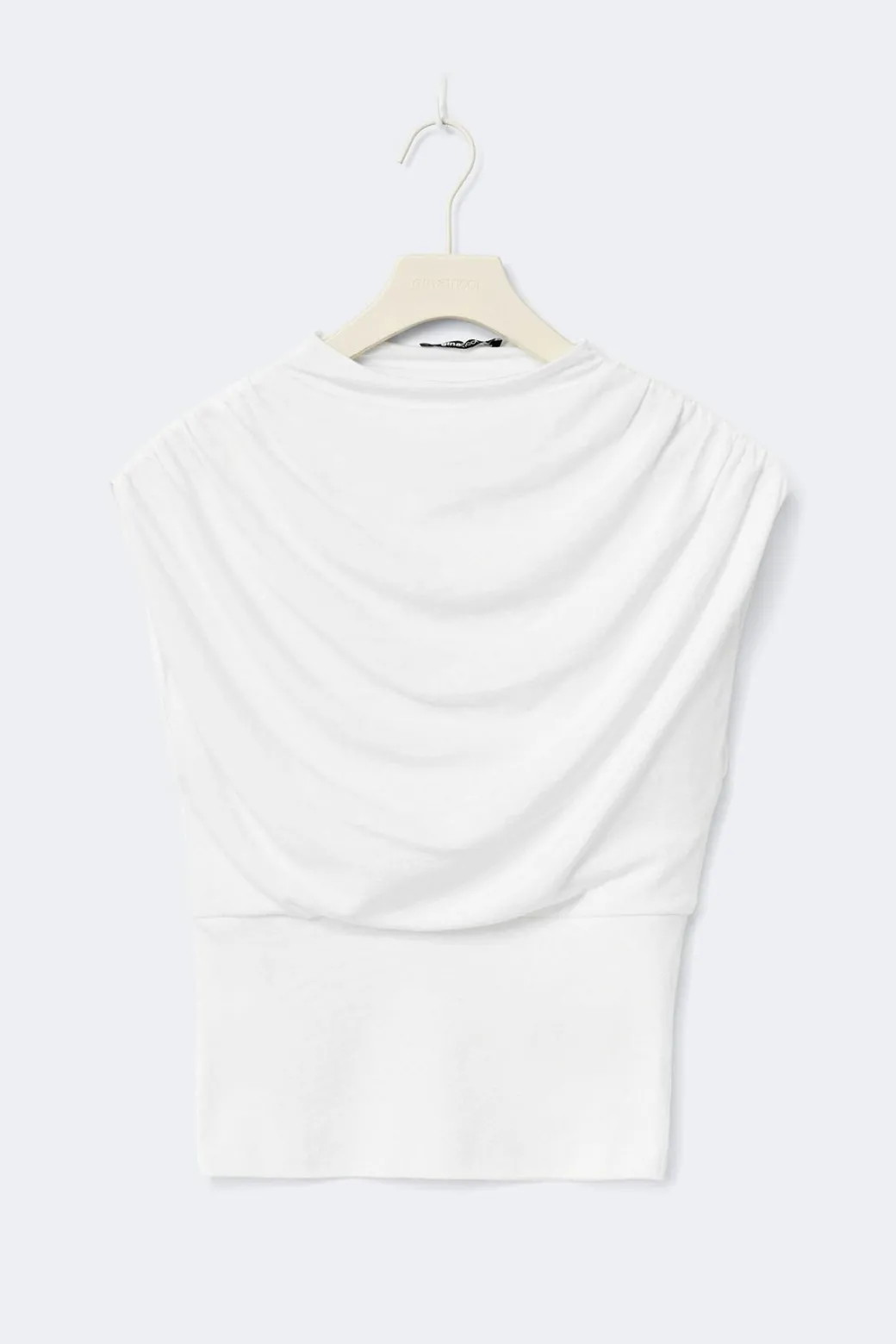 Funnel neck top