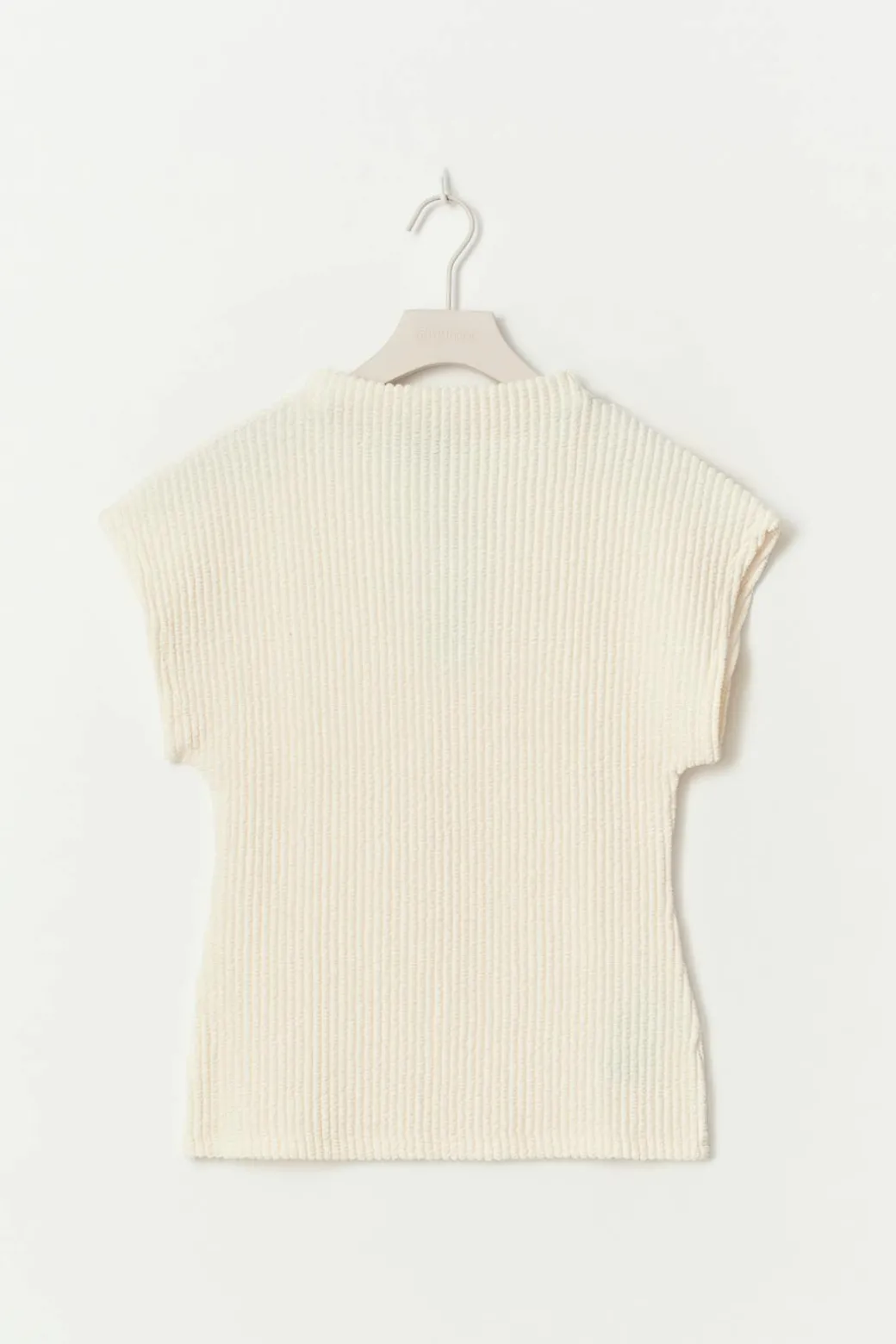 Funnel neck top