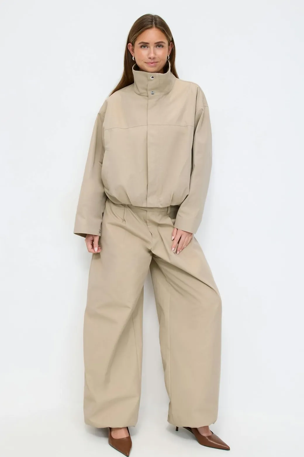 High neck short jacket