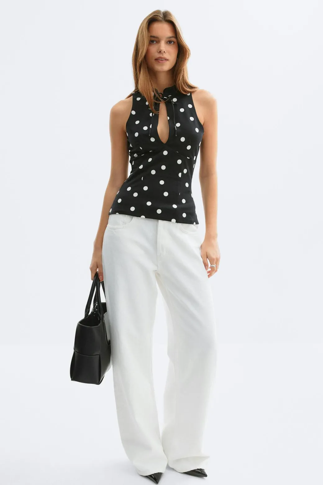Keyhole tie top