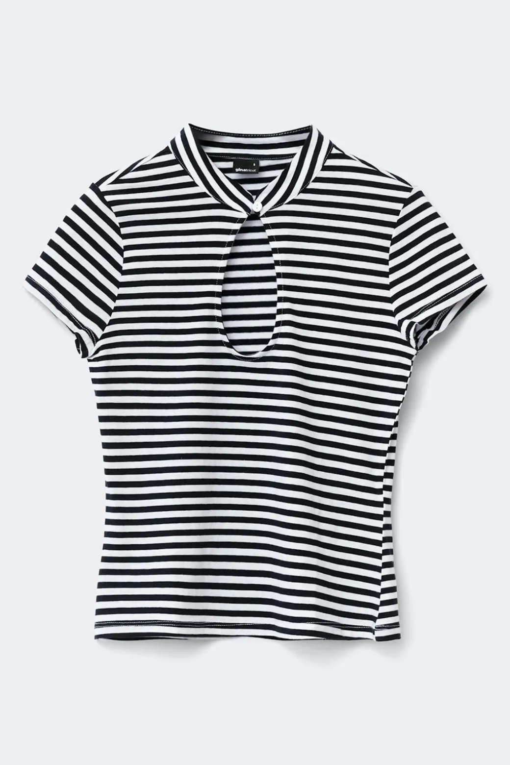 Keyhole top