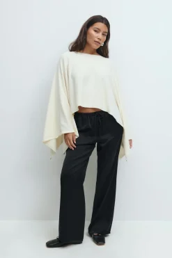 Knitted cape top
