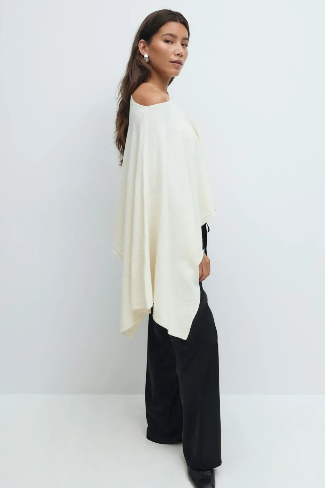 Knitted cape top