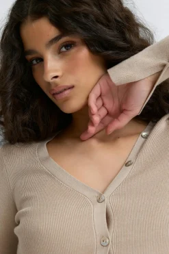 Knitted cardigan